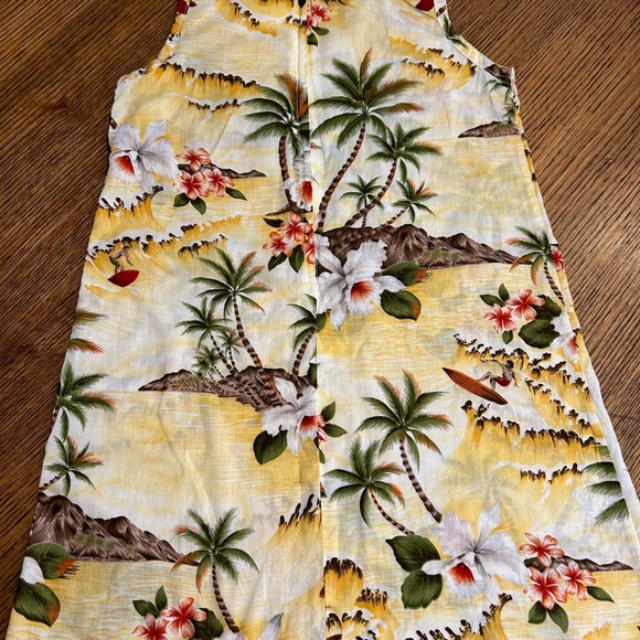 Hawaiian Girls dress 5/6 surfing hibiscus Tropical Dress. Designed in Hawaii - Picture 4 of 9